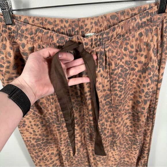 Aerie Leopard Print Flannel Pajama Pant Size Medium Long Casual Comfy Cozy Chic - Picture 11 of 16